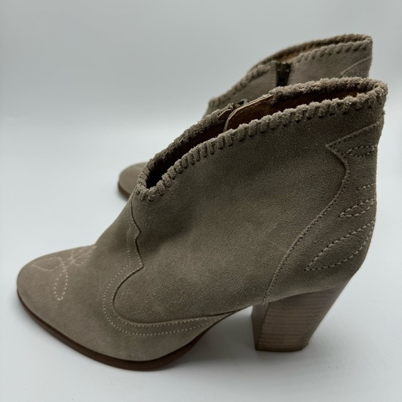 Ariat Unbridled EVA Gray Suede Leather Heeled Boot Bootie Size 6 Style 10027435 - Picture 6 of 11